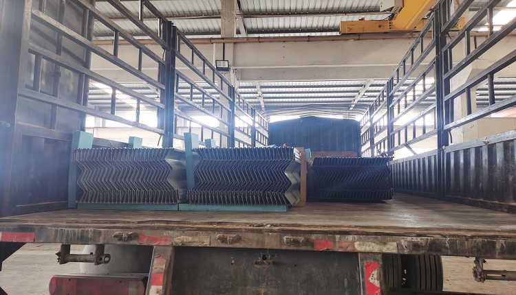 長(zhǎng)城汽車項(xiàng)目墻面YX58-311彩鋼瓦，氟碳YX58-311彩鋼瓦